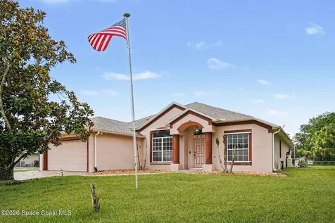 974 Pebble Avenue NE Palm Bay FL 32907