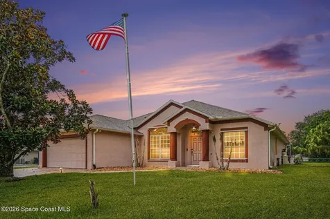 974 Pebble Avenue NE Palm Bay FL 32907