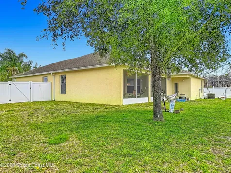208 Grouper Circle SE Palm Bay FL 32909