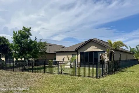 590 Trymore Drive SE Palm Bay FL 32909