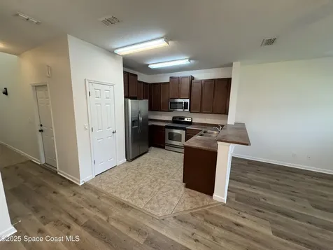 2700 Revolution Street Melbourne FL 32935
