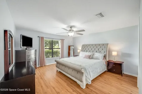4500 Hunters Run Circle Grant FL 32949