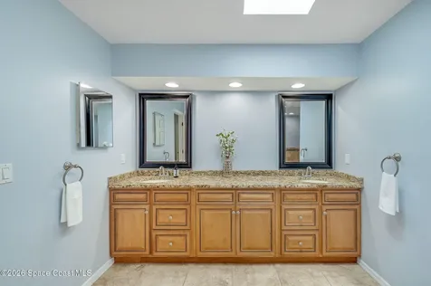 4500 Hunters Run Circle Grant FL 32949