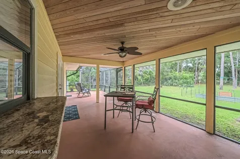 4500 Hunters Run Circle Grant FL 32949