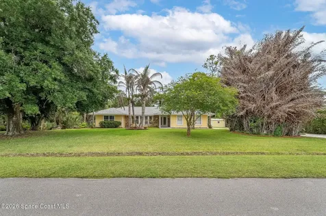 4500 Hunters Run Circle Grant FL 32949