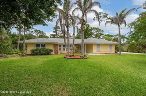 4500 Hunters Run Circle Grant FL 32949