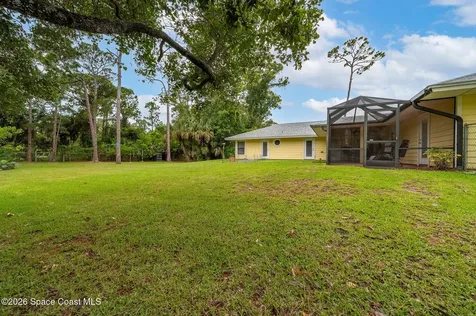 4500 Hunters Run Circle Grant FL 32949