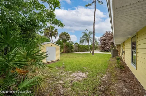 4500 Hunters Run Circle Grant FL 32949