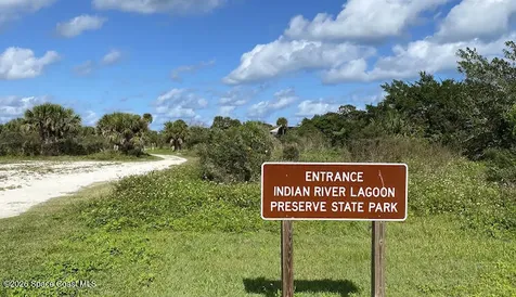 4500 Hunters Run Circle Grant FL 32949