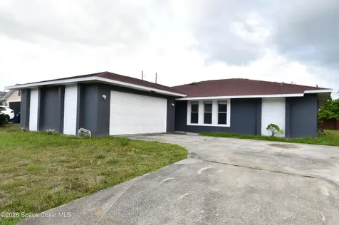 838 Gillen Avenue NW Palm Bay FL 32907