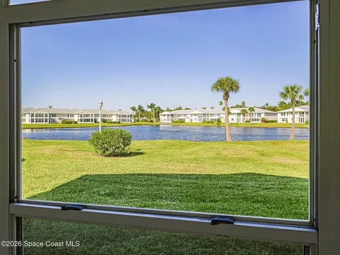 464 Grove Isle Circle Vero Beach FL 32962