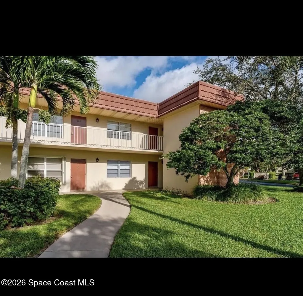 25 Vista Gardens Trail Vero Beach FL 32962