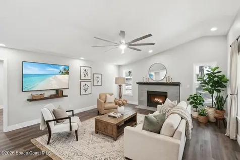 271 Naylor Street NE Palm Bay FL 32907