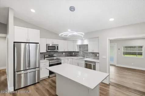 271 Naylor Street NE Palm Bay FL 32907