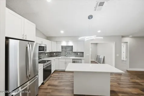 271 Naylor Street NE Palm Bay FL 32907