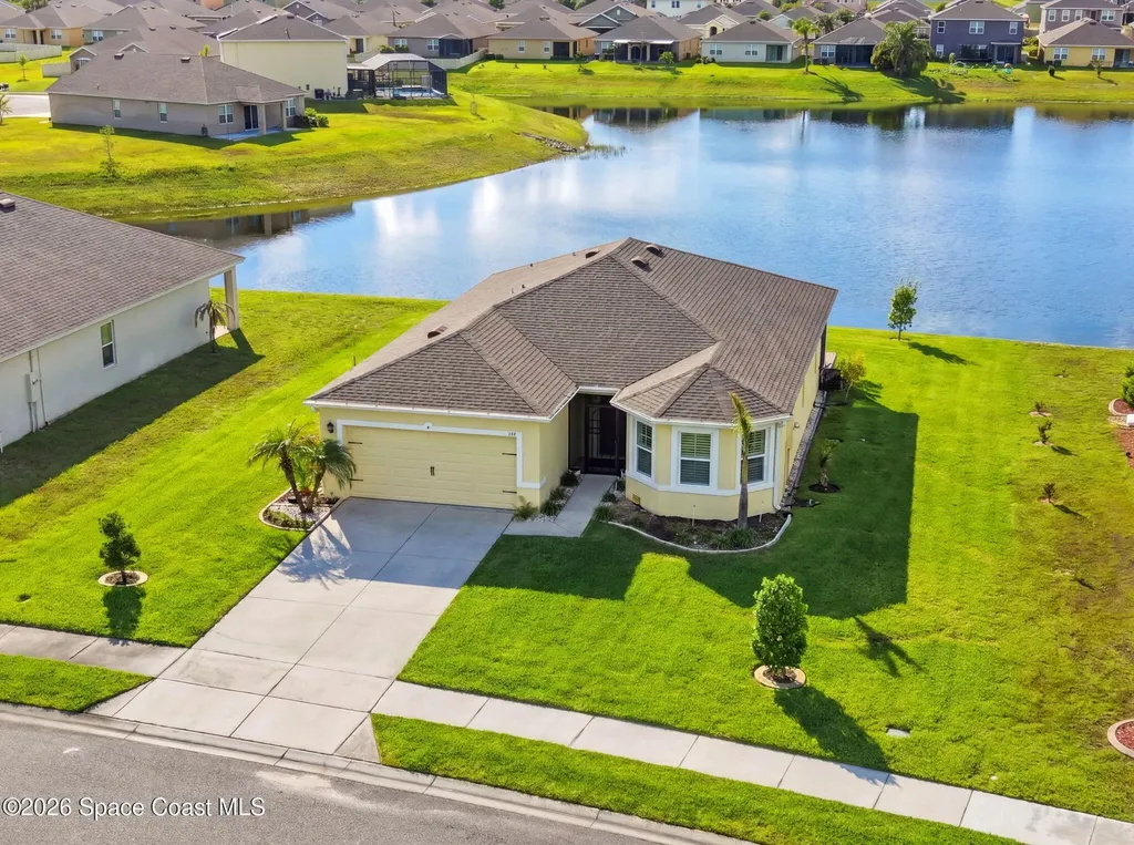 380 Guinevere Drive SW Palm Bay FL 32908