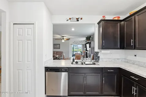 380 Guinevere Drive SW Palm Bay FL 32908