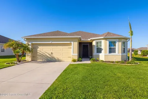 380 Guinevere Drive SW Palm Bay FL 32908