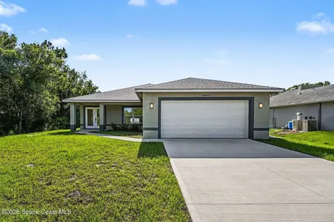 8815 100th Court Vero Beach FL 32967