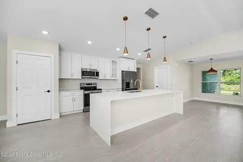 8815 100th Court Vero Beach FL 32967