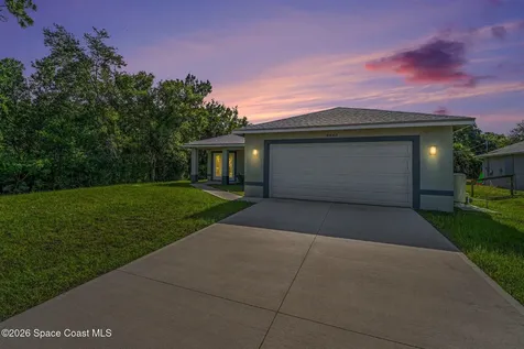 8815 100th Court Vero Beach FL 32967