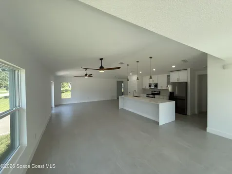 8815 100th Court Vero Beach FL 32967