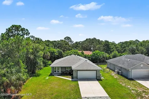 8815 100th Court Vero Beach FL 32967