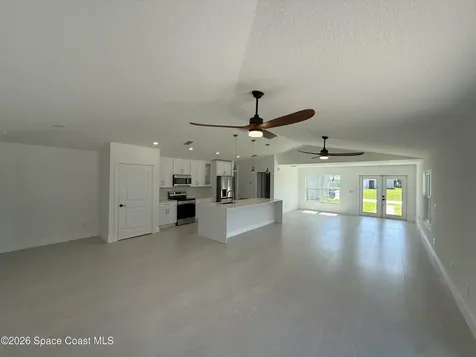 8815 100th Court Vero Beach FL 32967