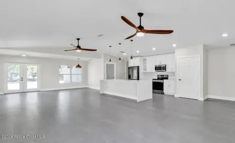 8575 100th Avenue Vero Beach FL 32967