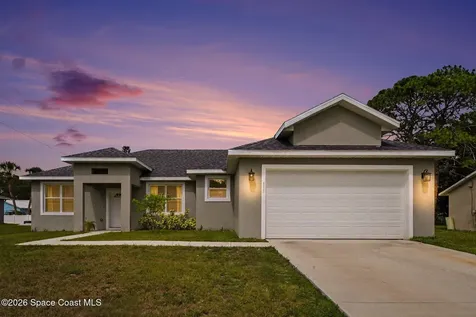 333 Krassner Drive NW Palm Bay FL 32907