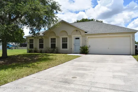 1019 Early Drive NW Palm Bay FL 32907