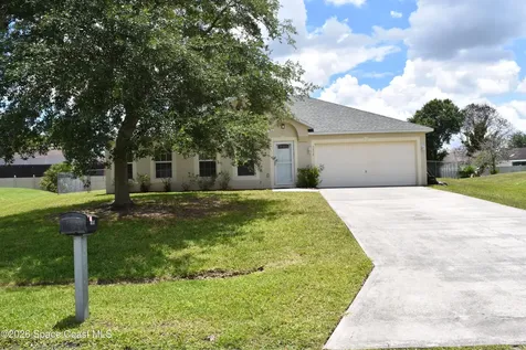 1019 Early Drive NW Palm Bay FL 32907