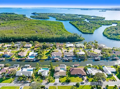 379 Hiawatha Way Melbourne Beach FL 32951