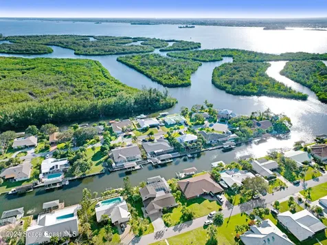 379 Hiawatha Way Melbourne Beach FL 32951