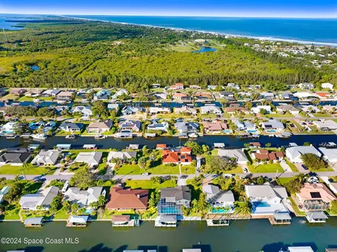 379 Hiawatha Way Melbourne Beach FL 32951