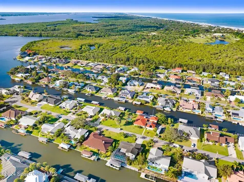 379 Hiawatha Way Melbourne Beach FL 32951