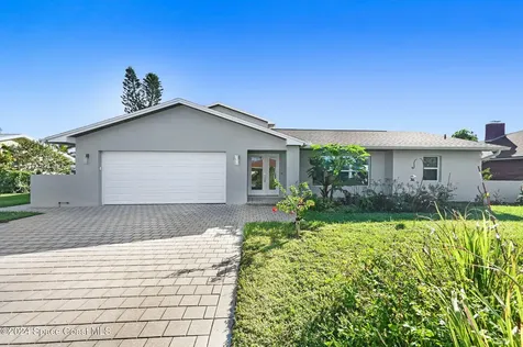379 Hiawatha Way Melbourne Beach FL 32951