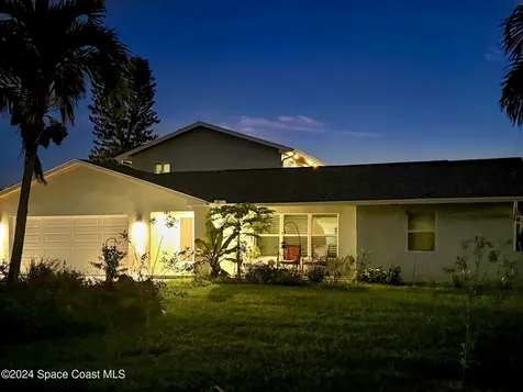 379 Hiawatha Way Melbourne Beach FL 32951