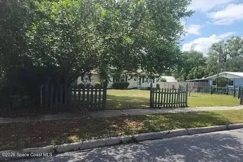 14303 14th Street Dade City FL 33625