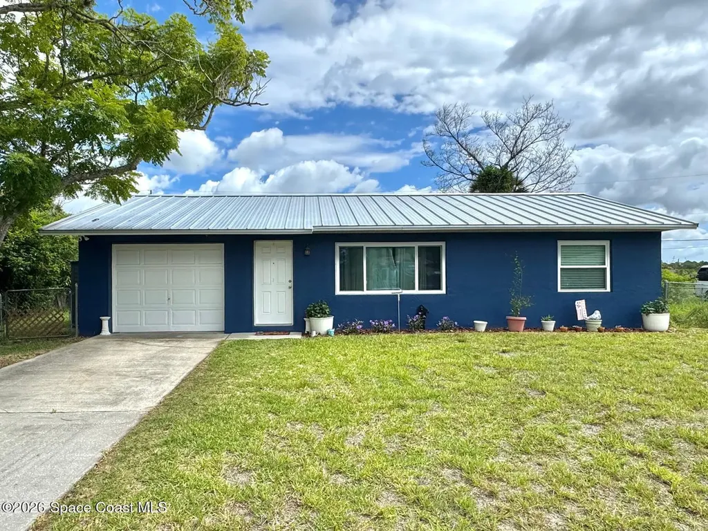 1823 Red Bud Circle NW Palm Bay FL 32907