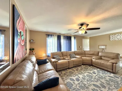 1823 Red Bud Circle NW Palm Bay FL 32907