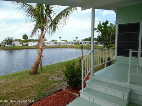 1040 E Dracena Drive E Micco FL 32976