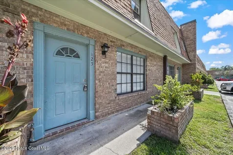 1300 Arlington Lane NE Palm Bay FL 32905