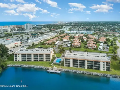 200 S Banana River Boulevard Cocoa Beach FL 32931