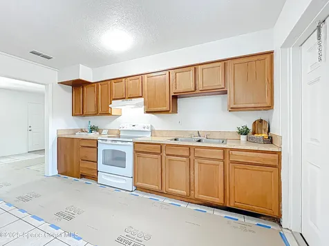 335 N Brevard Avenue Cocoa Beach FL 32931