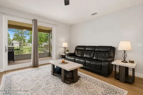 1541 Gardenton Street NW Palm Bay FL 32907