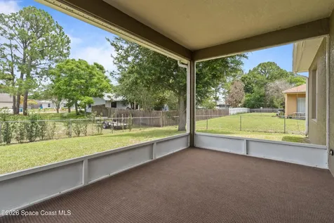 1541 Gardenton Street NW Palm Bay FL 32907