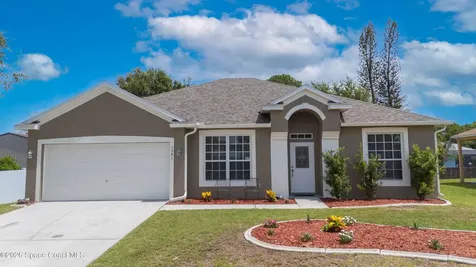 1541 Gardenton Street NW Palm Bay FL 32907