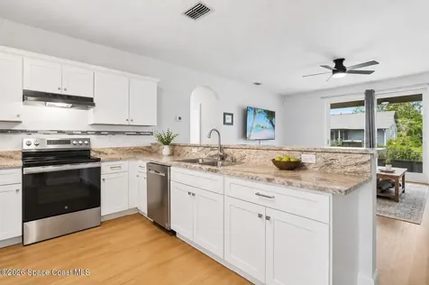 1541 Gardenton Street NW Palm Bay FL 32907