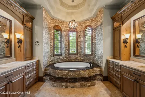 269 Lansing Island Drive Indian Harbour Beach FL 32937
